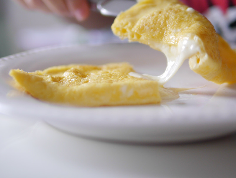 Omelette de huevo perfecto en 5 pasos - Paulina Cocina