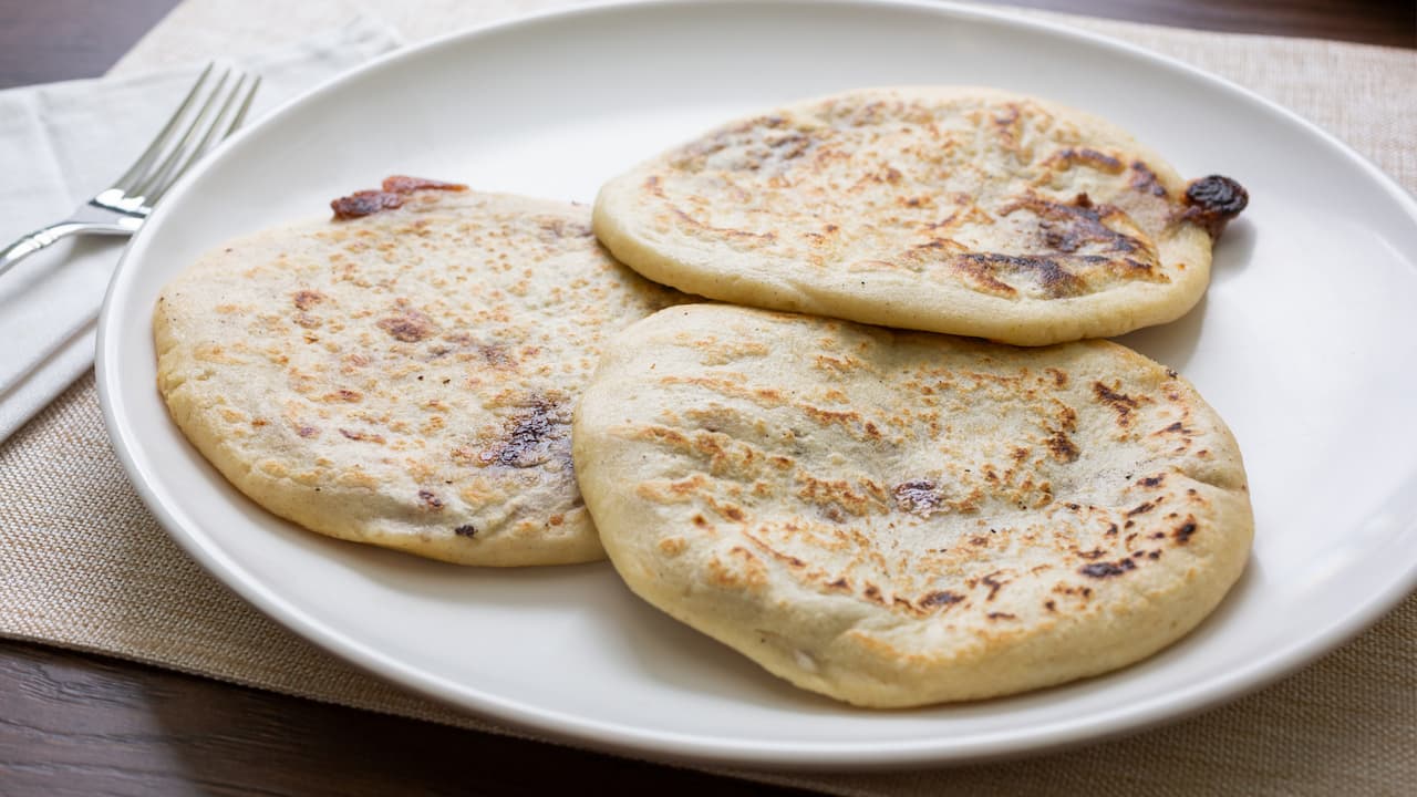 Learn How To Prepare Salvadoran Pupusas