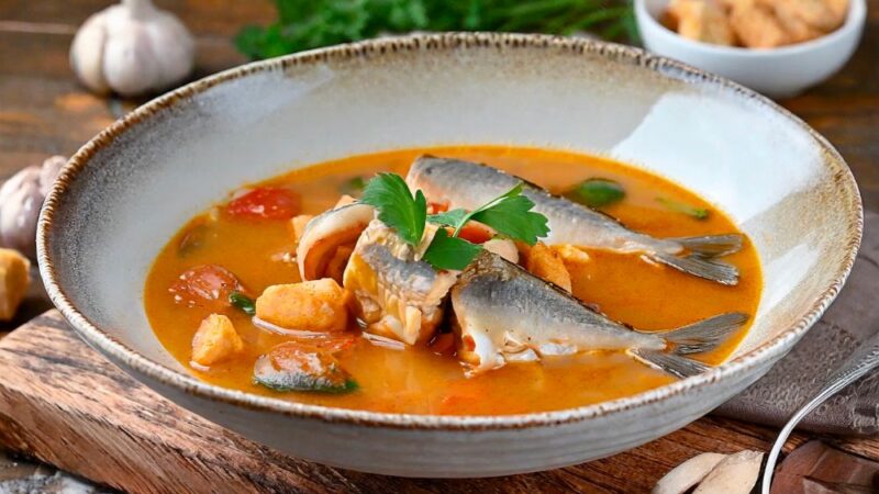 como hacer sopa de pescado
