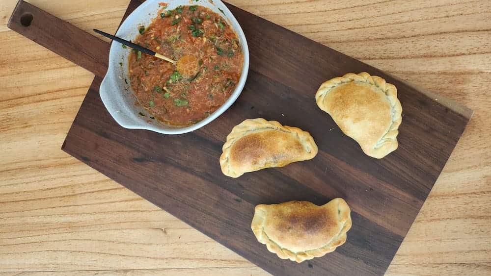 como hacer empanadas de carne cortada a cuchillo