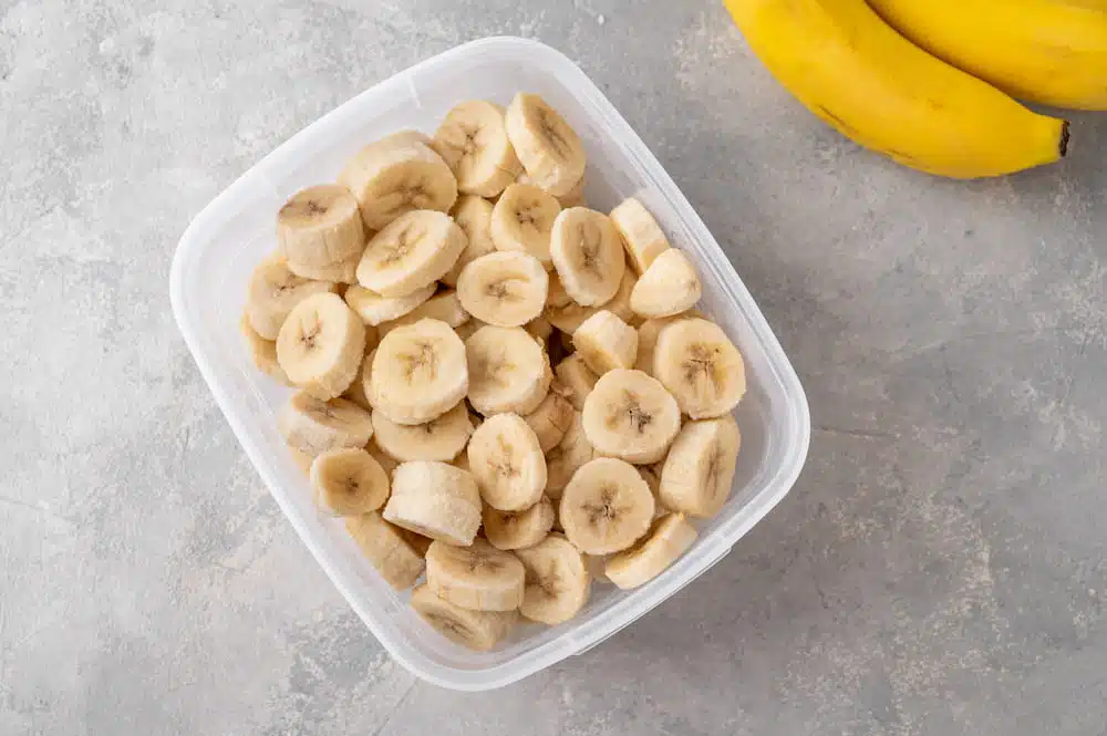 helado de banana casero en licuadora